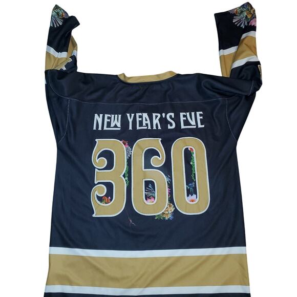 Jersey - Picture 2 of 3